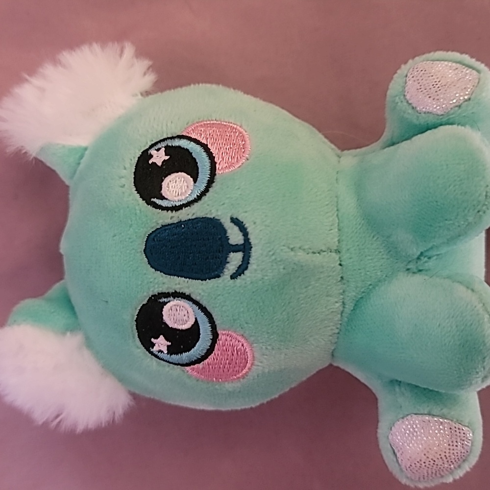 Squeezamls sm stuff animal
